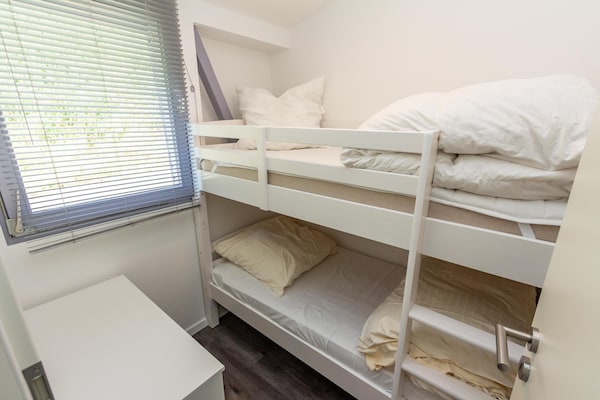 Foto van Bungalow op camping Waxweiler - Vakantiehuis in Waxweiler - BedRoom