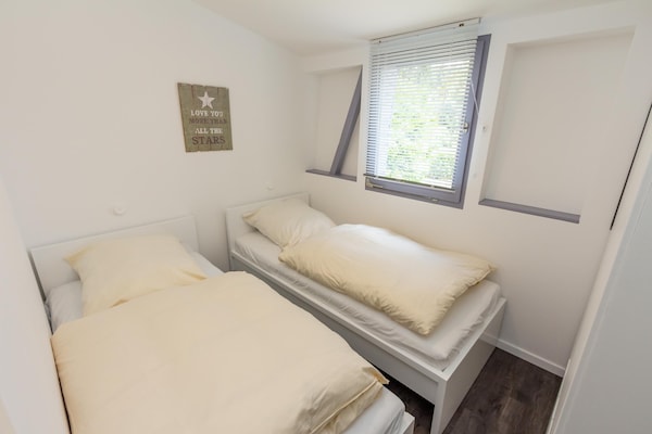 Foto van Bungalow op camping Waxweiler - Vakantiehuis in Waxweiler - BedRoom