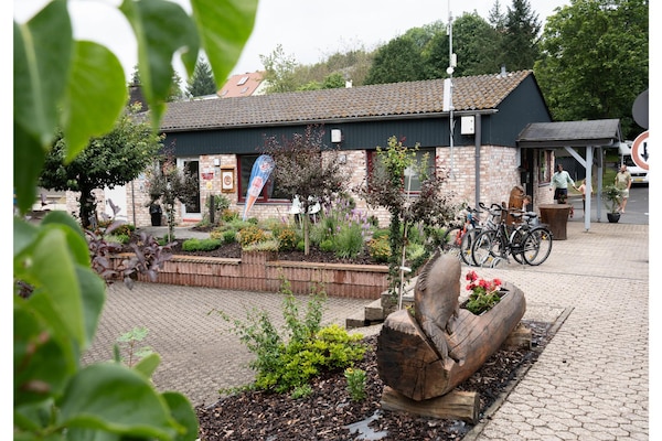 Foto van Bungalow op camping Waxweiler - Vakantiehuis in Waxweiler - ParkFacilities