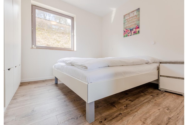 Foto van Bungalow im Campingpark - Vakantiehuis in Waxweiler - BedRoom