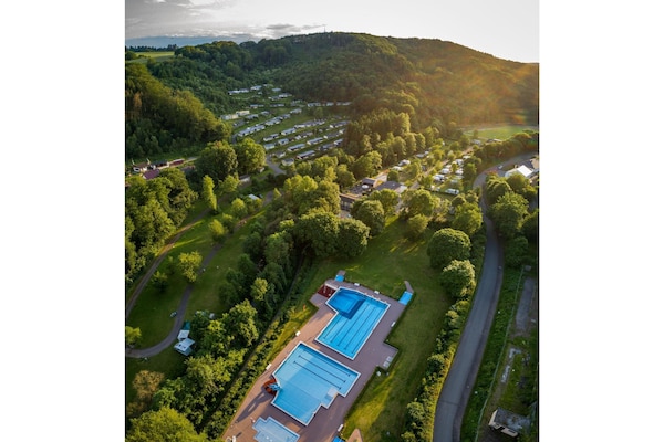 Foto van Bungalow im Campingpark - Vakantiehuis in Waxweiler - ParkFacilities