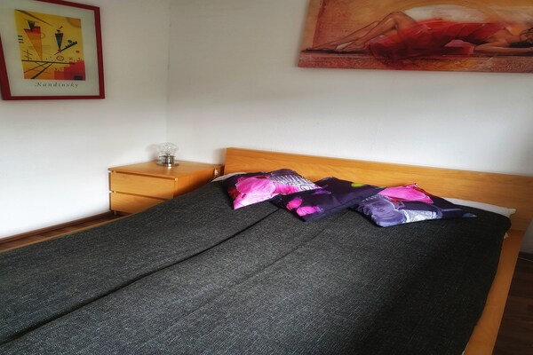 Foto van Rustige bungalow aan de Hennesee met terras - Vakantiehuis in Meschede-Hennesee - BedRoom