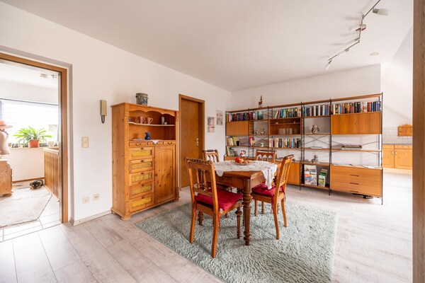 Foto van Zonnig balkonverblijf, Birlenbach - Vakantiehuis in Birlenbach - DiningRoom