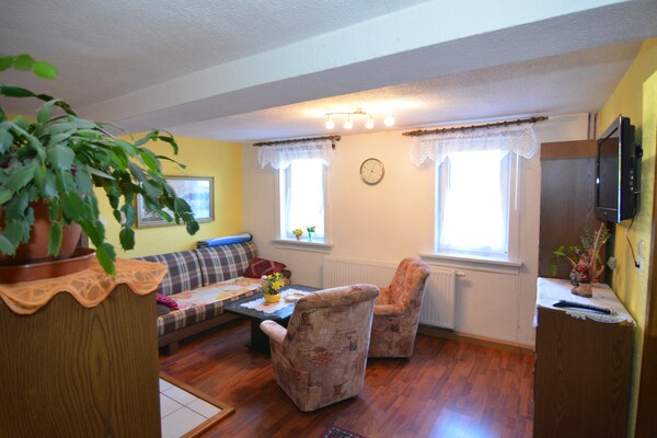 Foto van Bosontsnapping met tuin - Vakantiehuis in Neustadt am Rennsteig - LivingRoom