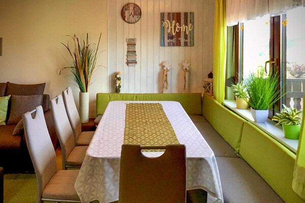 Foto van Vakantiehuis Rhönblick, Kaltensundheim - Vakantiehuis in Kaltensundheim - LivingRoom