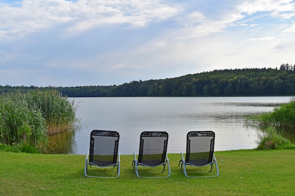 Foto van Vakantieappartement met eigen toegang tot het meer en een aanlegsteiger. - ViewSummer