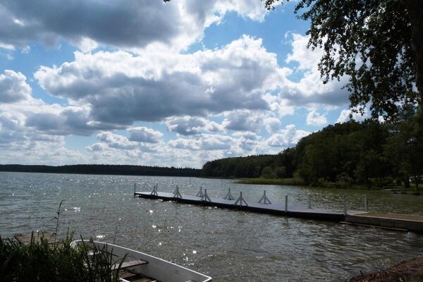 Foto van Rijtjeshuis aan de Groß Labenzer See, Klein Labenz - AreaSummer1KM