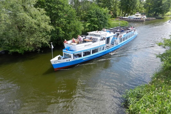 Foto van Boothuis in Mirow met overdekt terras - Vakantiehuis in Mirow - WaterView