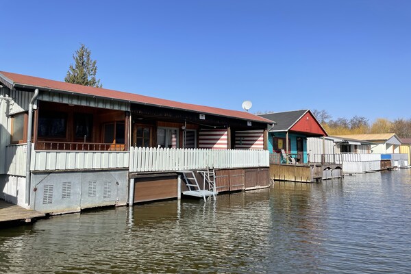 Foto van Boothuis in Mirow met overdekt terras - Vakantiehuis in Mirow - View