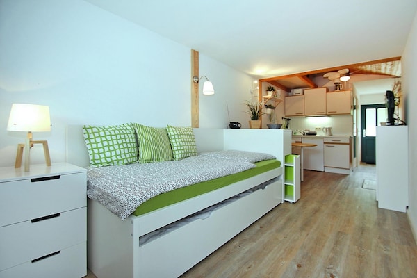 Foto van Boothuis in Mirow met overdekt terras - Vakantiehuis in Mirow - LivingRoom