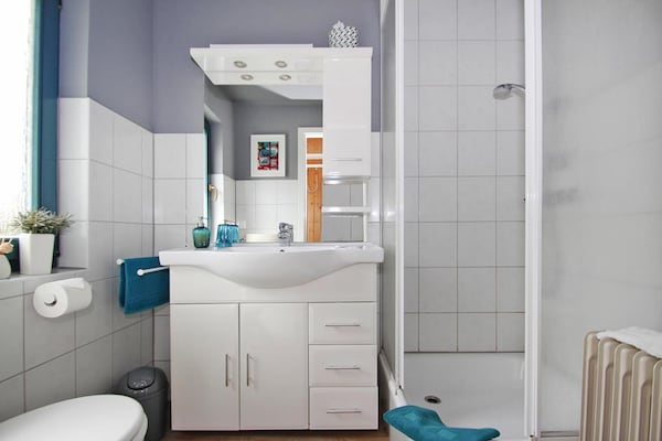 Foto van Boothuis in Mirow met overdekt terras - Vakantiehuis in Mirow - BathRoom