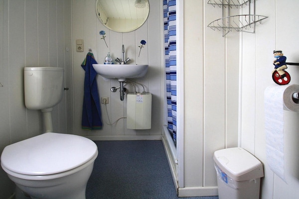 Foto van Rustiek boothuis voor 4 personen in Teterow - Vakantiehuis in Teterow - BathRoom