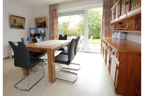 Foto van Bungalow, Dornumersiel - Vakantiehuis in Dornumersiel - DiningRoom
