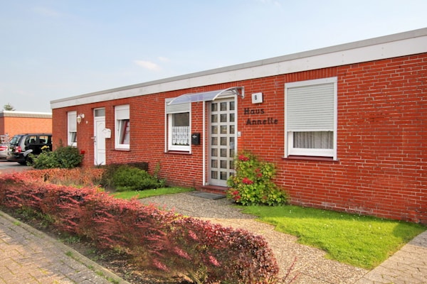 Foto van Bungalow, Dornumersiel - Vakantiehuis in Dornumersiel - ExteriorSummer
