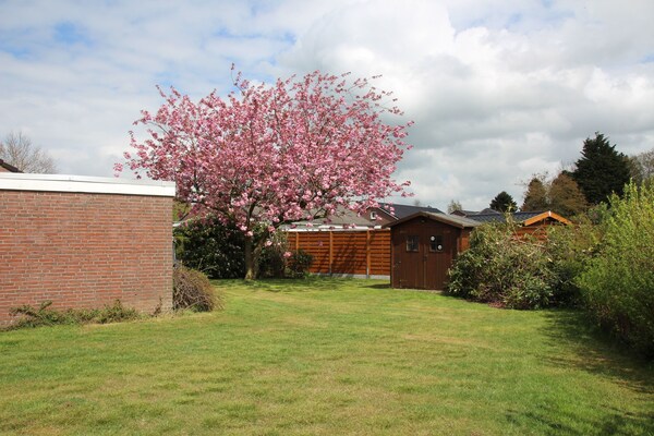 Foto van Bungalow in Berumbur, het strand van Norddeich - Vakantiehuis in Berumbur - GardenSummer