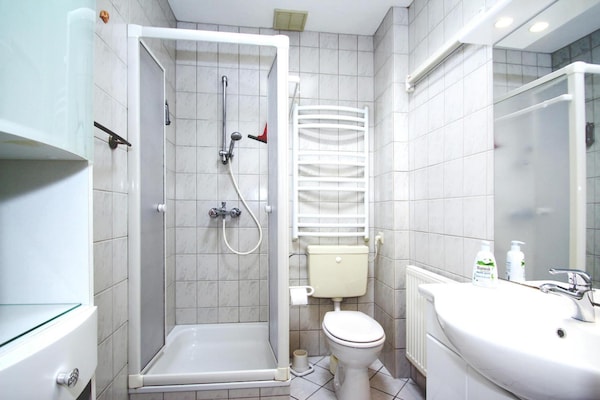 Foto van Bungalow Klönsnack in Dornumersiel - Vakantiehuis in Dornumersiel - BathRoom