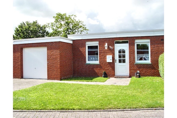 Foto van Bungalow Arielle, Dornumersiel - Vakantiehuis in Dornumersiel - ExteriorSummer