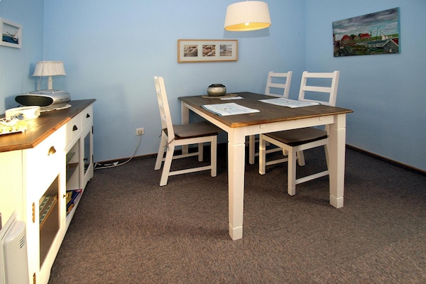 Foto van Gezellige bungalow in Dornumersiel - Vakantiehuis in Dornumersiel - DiningRoom