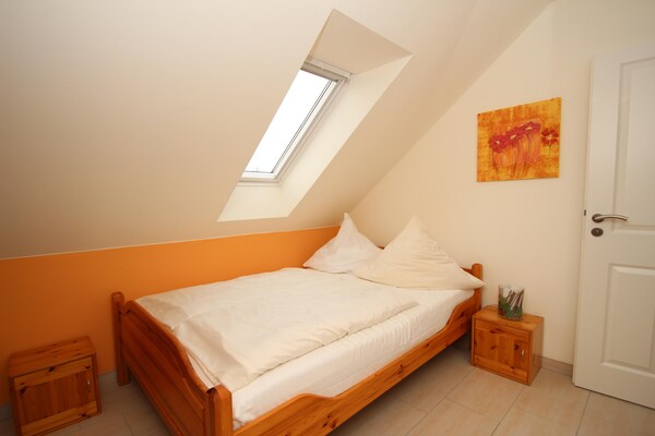 Foto van Appartementenhuis aan de Kiessee, Westerholt - Vakantiehuis in Westerholt - BedRoom