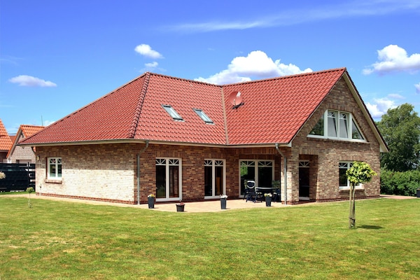 Foto van Appartementenhuis aan de Kiessee, Westerholt - Vakantiehuis in Westerholt - ExteriorSummer