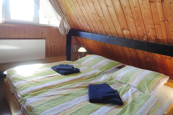 Foto van Vakantiehuis in Burhave vlakbij de zee - Vakantiehuis in Burhave - BedRoom
