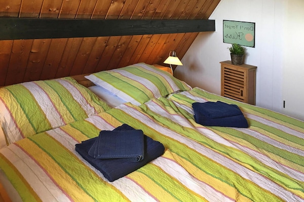 Foto van Vakantiehuis in Burhave vlakbij de zee - Vakantiehuis in Burhave - BedRoom