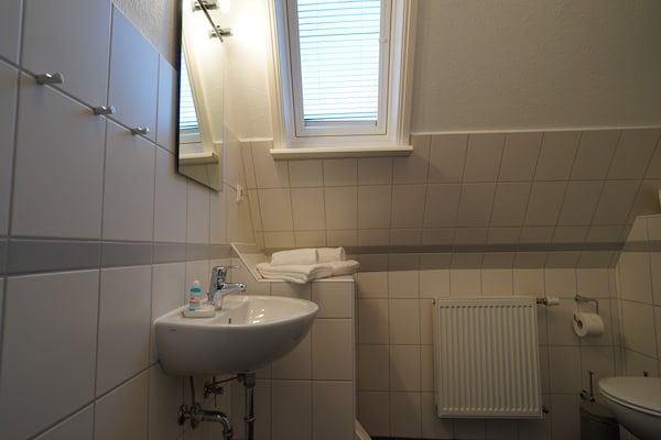 Foto van Vakantieappartement in Wyk-Boldixum op Föhr - Vakantiehuis in Wyk-Boldixum - BathRoom