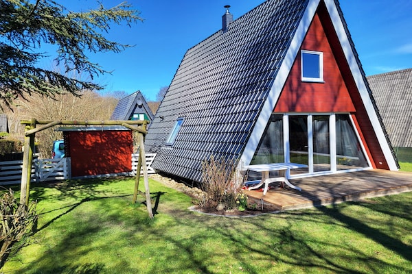 Foto van Gezellig vakantiehuis aan de Oostzee in Damp - Vakantiehuis in Damp - ExteriorSummer