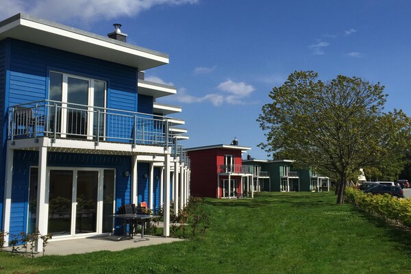 Foto van Rijtjeshuis in de badplaats Dampland aan de Oostzee - ExteriorSummer