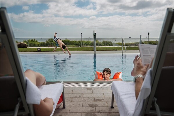 Foto van Rijtjeshuis in de badplaats Dampland aan de Oostzee - Pool
