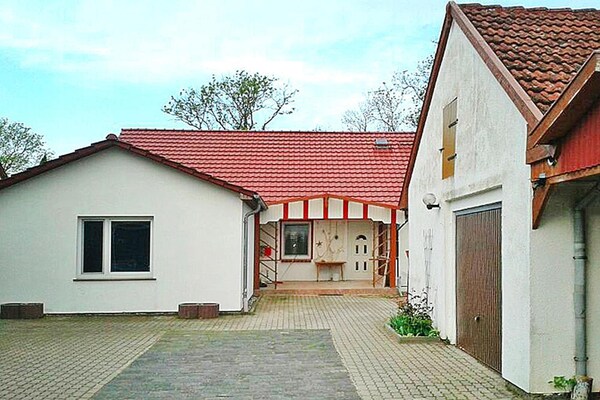 Foto van Vakantiewoning, Ribnitz-Damgarten - Vakantiehuis in Ribnitz-Damgarten - ExteriorSummer