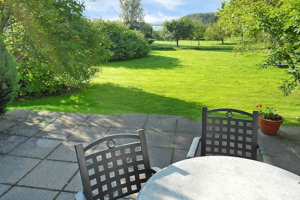 Foto van Ferienwohnung im Blauen Haus in Putbus - Vakantiehuis in Putbus - ExteriorSummer