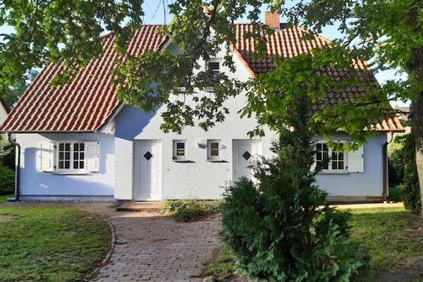 Foto van Ferienwohnung im Blauen Haus in Putbus - Vakantiehuis in Putbus - ExteriorSummer