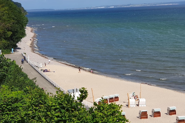 Foto van Comfortabel vakantieappartement in Seepark Sellin - Vakantiehuis in Sellin - AreaSummer5KM