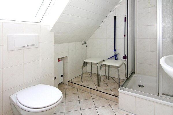 Foto van Charmante Ferienwohnung auf Rügen, Altenkirchen - Vakantiehuis in Altenkirchen - BathRoom