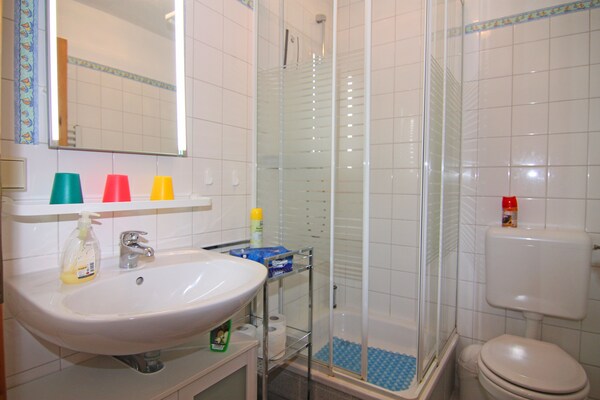 Foto van Appartementenhuis Kranichblick, Breege - Vakantiehuis in Breege - BathRoom