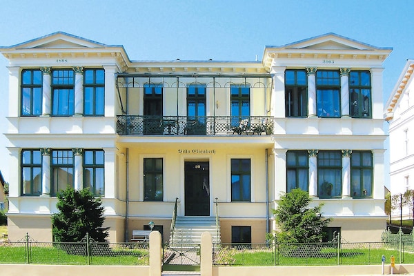Foto van Vakantiewoning Meeresrausch in Ahlbeck - Vakantiehuis in Ahlbeck - ExteriorSummer