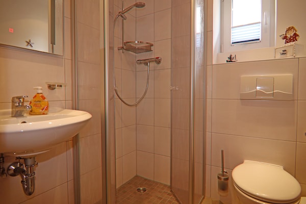 Foto van Vakantiehuizen aan de vijver, Zinnowitz - Vakantiehuis in Zinnowitz - BathRoom