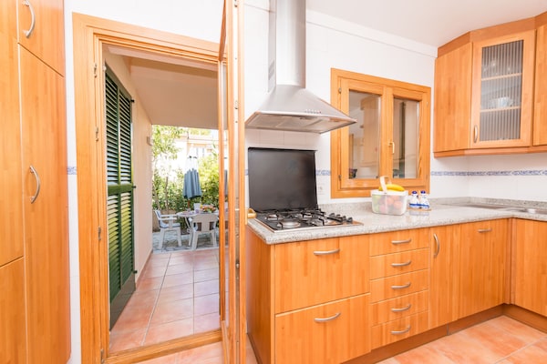 Foto van Huis in Alcúdia bij Puerto Strand - Vakantiehuis in Port D'alcúdia, Illes Balears - Kitchen