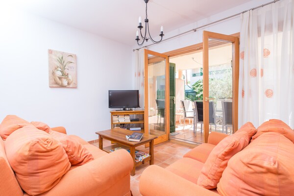 Foto van Huis in Alcúdia bij Puerto Strand - Vakantiehuis in Port D'alcúdia, Illes Balears - LivingRoom