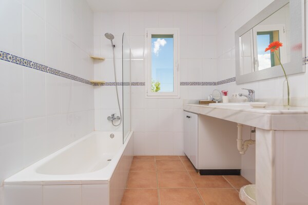 Foto van Ontsnapping aan zee met zwembad - Vakantiehuis in Son Servera, Illes Balears - ExteriorSummer