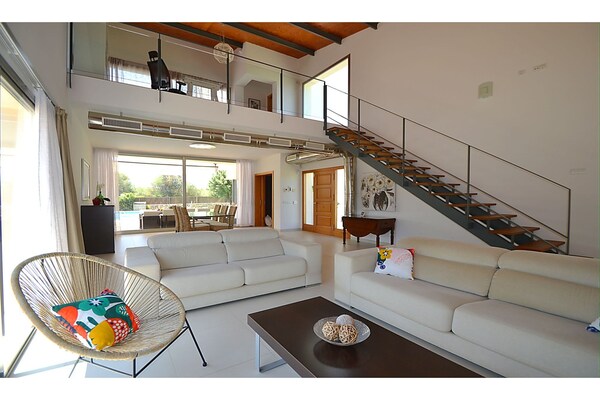 Foto van Landhuis in Binissalem met Zwembad - Vakantiehuis in Es Raiguer - LivingRoom