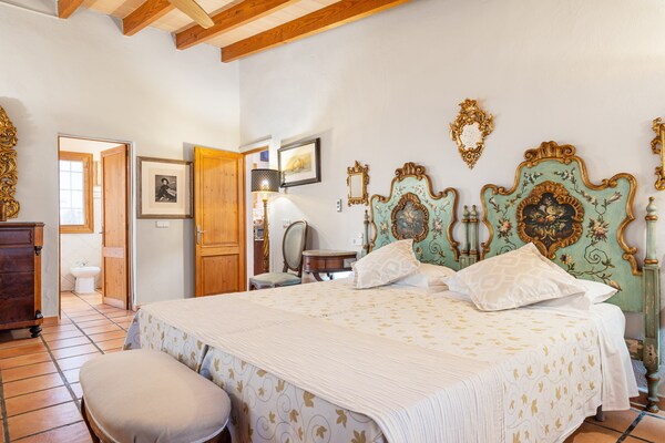 Foto van Villa in Manacor met zwembad en uitzicht - Vakantiehuis in Manacor, Illes Balears - BedRoom
