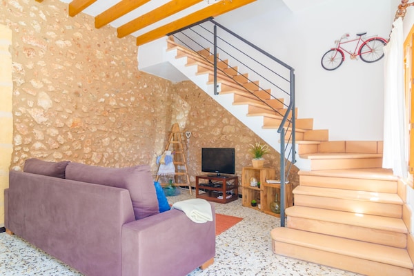 Foto van Charmante villa met zwembad - Vakantiehuis in Ariany, Illes Balears - LivingRoom