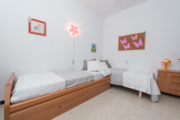 Foto van Charmante villa met zwembad - Vakantiehuis in Ariany, Illes Balears - BedRoom