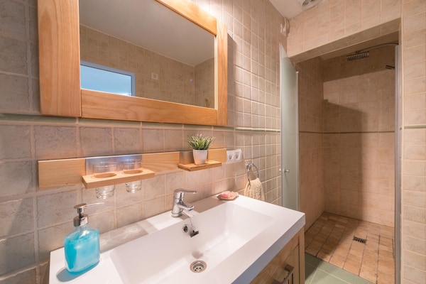 Foto van Charmante villa met zwembad - Vakantiehuis in Ariany, Illes Balears - BathRoom