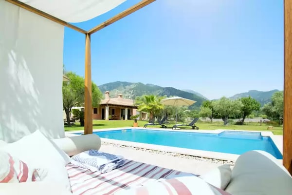 Foto van Rustieke charmevilla met zwembad - Vakantiehuis in Binibona (selva), Illes Balears - PoolOfHouse