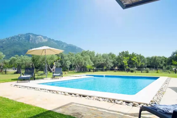 Foto van Rustieke charmevilla met zwembad - Vakantiehuis in Binibona (selva), Illes Balears - PoolOfHouse