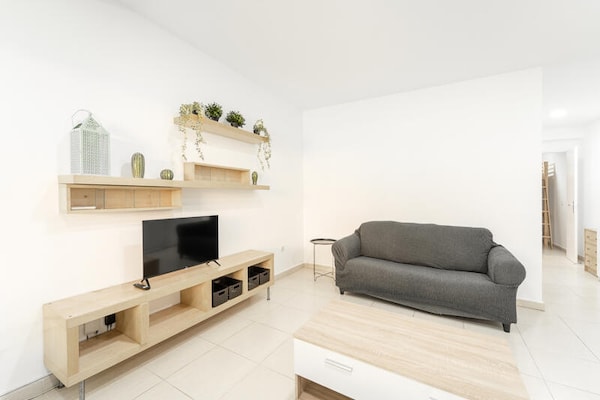 Foto van Appartement in Roses met zwembad en terras - Vakantiehuis in  - Untagged