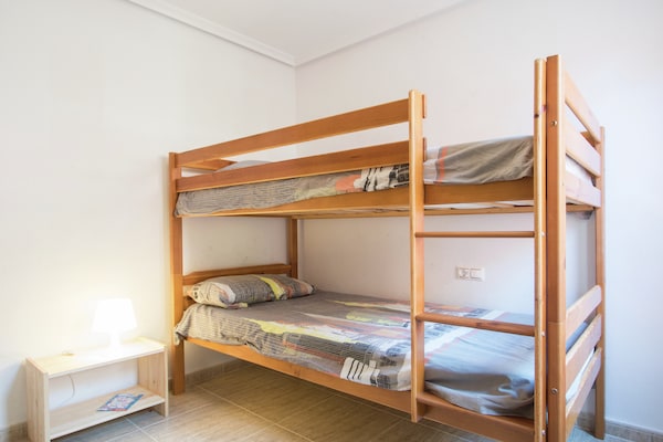 Foto van Modern vakantiehuis met privé zwembad - Vakantiehuis in Benidorm - BedRoom